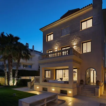 Barcelona Madonna * Sitges